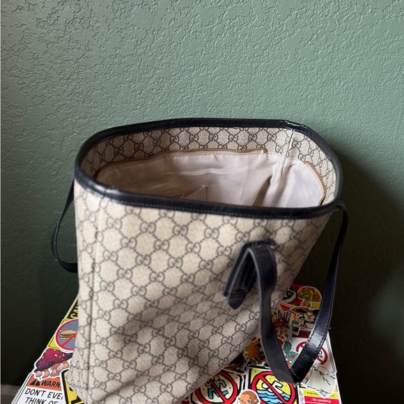 Gucci Beige and Black GG Pattern Tote - Picture 2 of 5